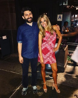 Sara Walsh feet photo thumbnail