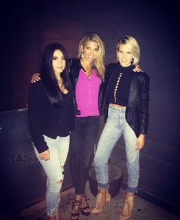 Sara Walsh feet photo thumbnail