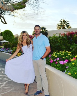 Sara Walsh feet photo thumbnail