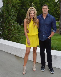 Sara Walsh feet photo thumbnail