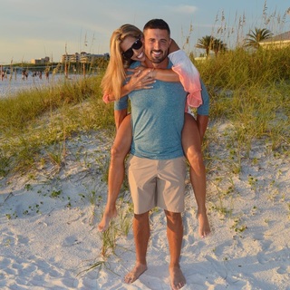 Sara Walsh feet photo thumbnail