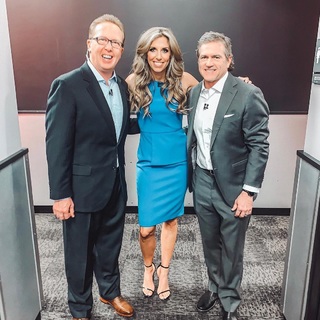 Sara Walsh feet photo thumbnail