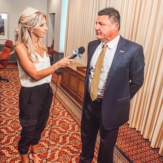 Sara Walsh feet photo thumbnail