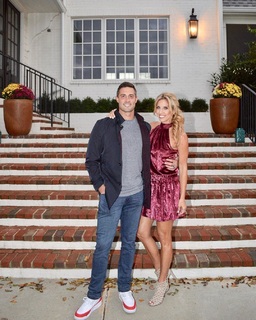 Sara Walsh feet photo thumbnail