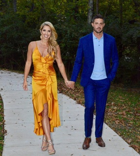 Sara Walsh feet photo thumbnail