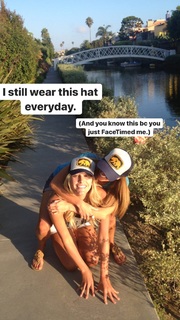 Sara Walsh feet photo thumbnail