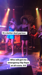 Sara Walsh feet photo thumbnail