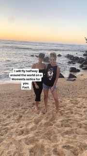 Sara Walsh feet photo thumbnail