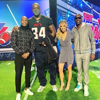 Sara Walsh feet photo thumbnail