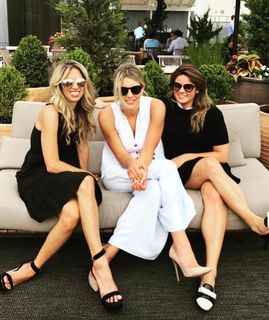 Sara Walsh feet photo thumbnail