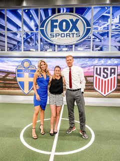 Sara Walsh feet photo thumbnail