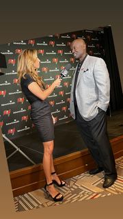 Sara Walsh feet photo thumbnail