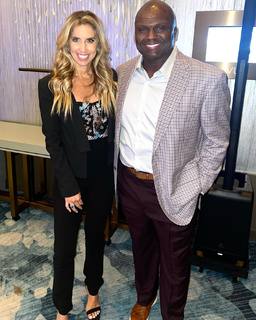 Sara Walsh feet photo thumbnail