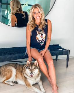 Sara Walsh feet photo thumbnail