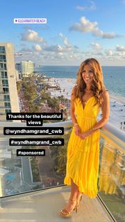 Sara Walsh feet photo thumbnail