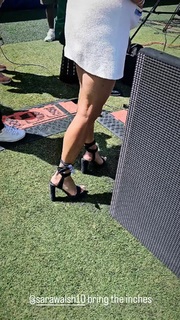 Sara Walsh feet photo thumbnail