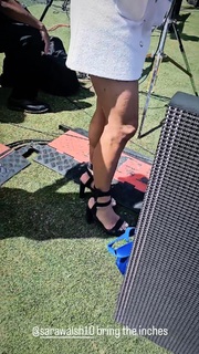 Sara Walsh feet photo thumbnail