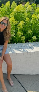 Sara Walsh feet photo thumbnail