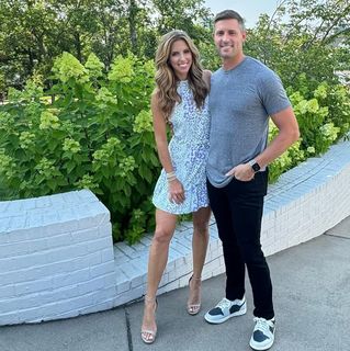 Sara Walsh feet photo thumbnail