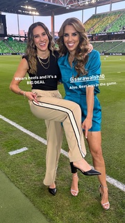 Sara Walsh feet photo thumbnail