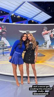 Sara Walsh feet photo thumbnail