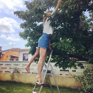 Sara Zanier feet photo 10