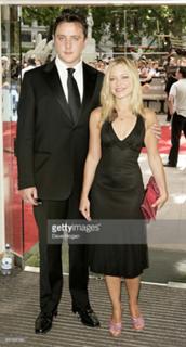 Sarah Alexander feet photo 10