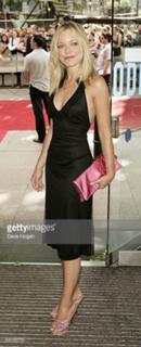 Sarah Alexander feet photo 9
