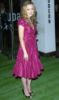 Sarah Alexander feet photo 19