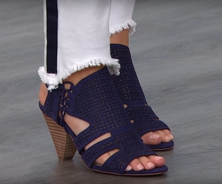 Sarah Anderson feet photo 7