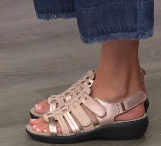 Sarah Anderson feet photo 18
