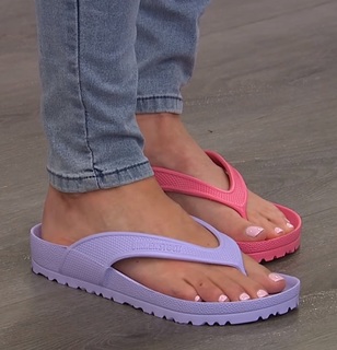 Sarah Anderson feet photo 9