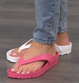 Sarah Anderson feet photo 8