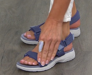 Sarah Anderson feet photo 13