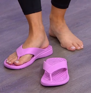 Sarah Anderson feet photo 1