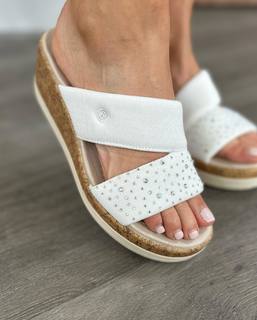 Sarah Anderson feet photo 13