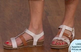 Sarah Anderson feet photo 5