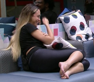 Sarah Andrade feet photo 18