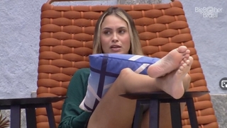 Sarah Andrade feet photo 7