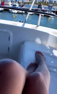 Sarah Andrade feet photo 2