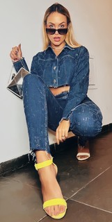 Sarah Andrade feet photo 4
