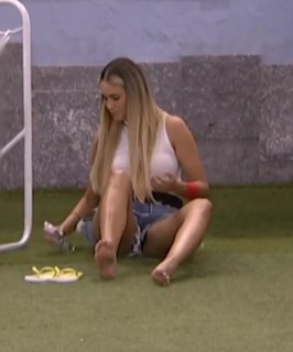 Sarah Andrade feet photo 16