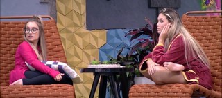 Sarah Andrade feet photo 17