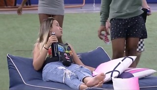 Sarah Andrade feet photo 18