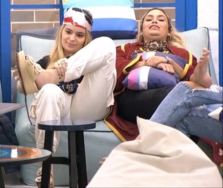 Sarah Andrade feet photo 6