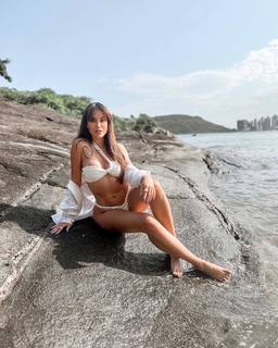 Sarah Andrade feet photo 12