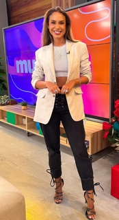 Sarah Andrade feet photo 18