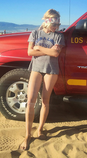 Sarah Blackwood feet photo 10