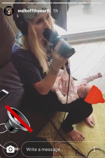 Sarah Blackwood feet photo 5