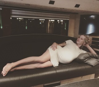Sarah Blackwood feet photo 15